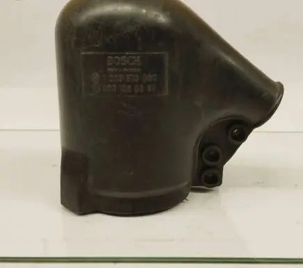 Mercedes-Benz 190 230 W110 W111 Spark distributor cap 0001580685 1235510000