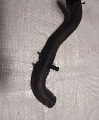 Nissan Juke I F15 Engine coolant pipe/hose 1320902