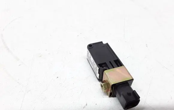 Hyundai Santa Fe Airbag deployment crash/impact sensor 9592026100