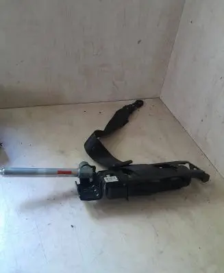 Volvo V50 Front seatbelt 3039838428