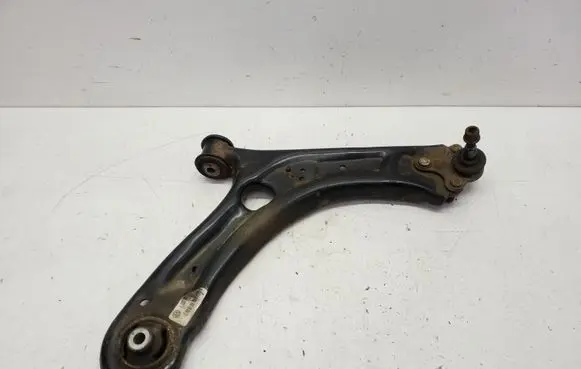 Volkswagen Jetta VI Front lower control arm/wishbone 5C0407152D