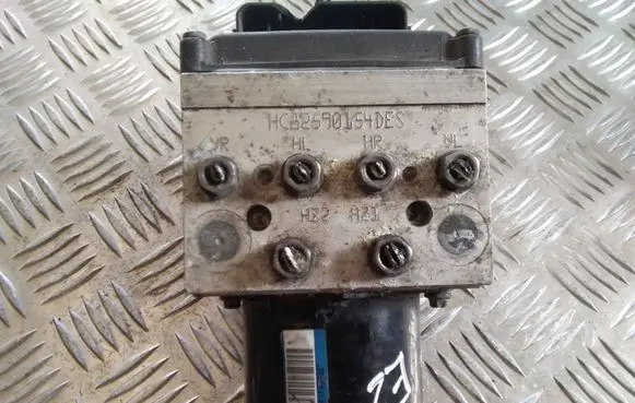 Volkswagen PASSAT B6 ABS Pump 3C0614095P 16705905 S118676028D