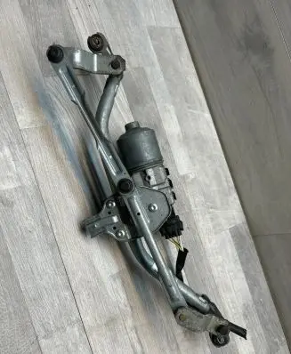 Peugeot 207 Front wiper linkage and motor 3397020769 030407