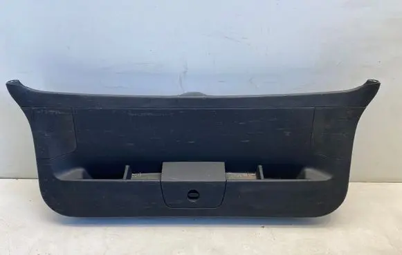 Volkswagen Golf VII Tailgate/boot cover trim set 5G9867605A