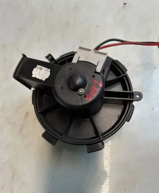 Peugeot 206 Heater fan/blower L9J5S