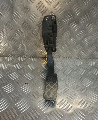 Audi A6 S6 C6 4F Accelerator throttle pedal 4F721523