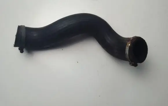 Volvo V70 Intercooler hose/pipe 31261367