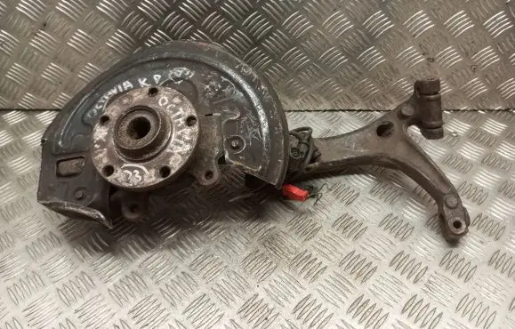 Skoda Superb B5 (3U) Front wheel hub