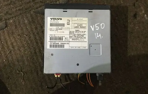 Volvo V50 Navigation unit CD/DVD player 30752407