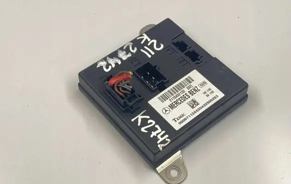 Mercedes-Benz E W211 Comfort/convenience module 2115452132
