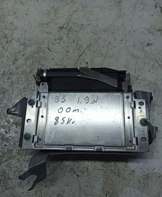 Volkswagen PASSAT B5 Engine control unit/module