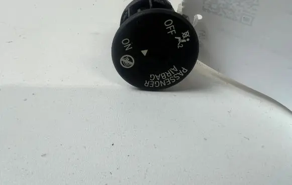 Mini One - Cooper F56 F55 Passenger airbag on/off switch 9326501