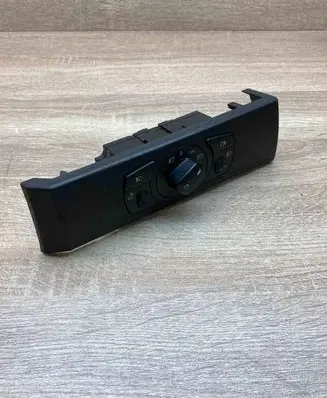BMW 5 E60 E61 Light switch 6953741 011221
