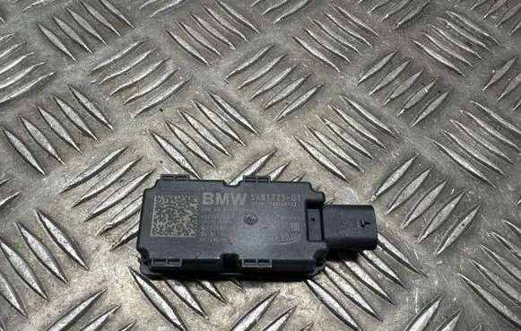 BMW X6 G06 Aerial antenna amplifier 5A81725