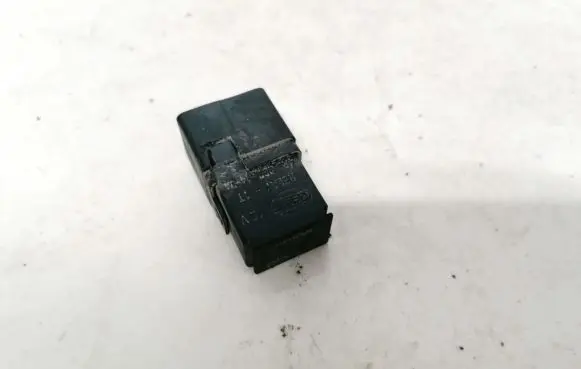 Nissan Almera N16 Other relay 4rd00781404 4rd007814-04