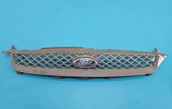 Ford Fiesta Front bumper upper radiator grill 6S61-8200-AC IMPRK1529456