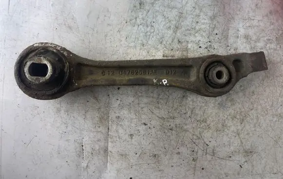 Chrysler 300 - 300C Front control arm