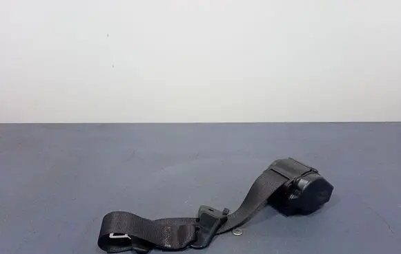 BMW X6 E71 Front seatbelt 608913600A