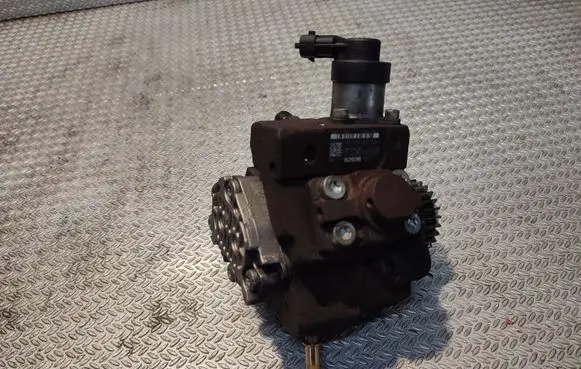 Renault Trafic II (X83) Fuel injection high pressure pump H8200690744 0445010170