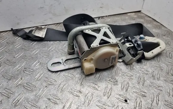 Chrysler 300 - 300C Front seatbelt P1AJ792DVAD 2026238