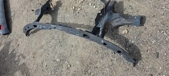 Volkswagen Transporter - Caravelle T5 Top upper radiator support slam panel 