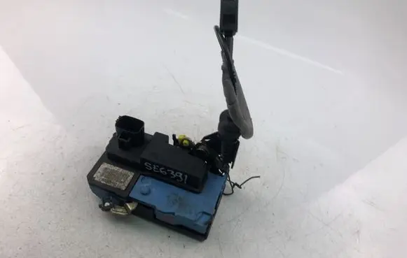 Volvo V70 Rear door lock 30663042