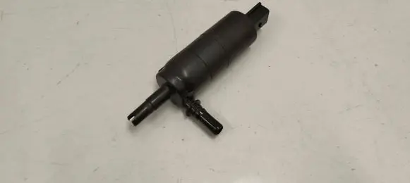 BMW 5 F10 F11 Headlight washer pump 7217792