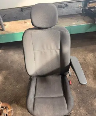 Renault Master III Front driver seat 