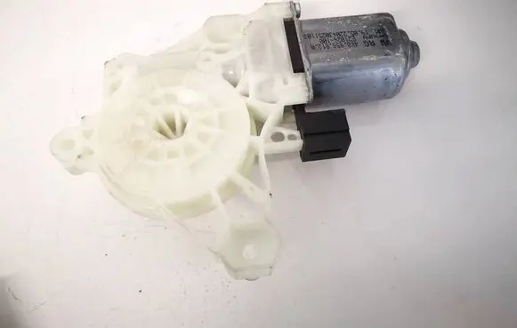 Volkswagen ID.3 Front door window regulator motor 4K0959812A