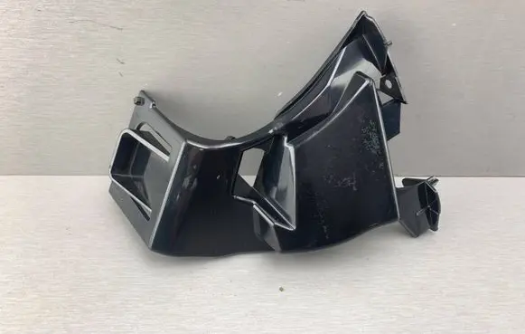 Front bumper mounting bracket