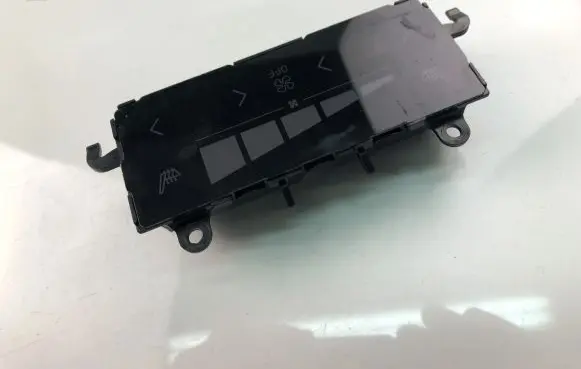 Volvo XC90 Screen/display/small screen P31346787