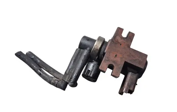 Volvo V50 Turbo solenoid valve 72832804 9650098380