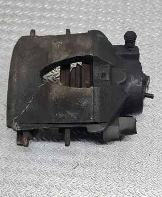 Volkswagen Golf VI Front brake caliper