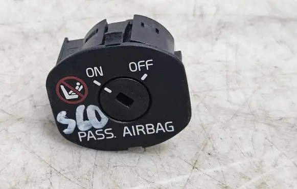 Volvo S60 Passenger airbag on/off switch 30795214