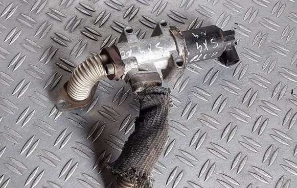 Suzuki SX4 EGR valve 3212E46
