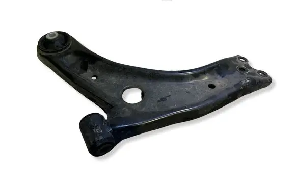 Toyota Yaris Cross Front lower control arm/wishbone 
