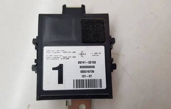 Toyota Auris 150 Door control unit/module 8974102100