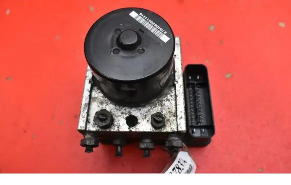 Ford Fiesta ABS Pump 8V512M110AD