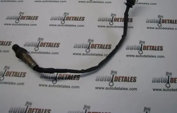 Mercedes-Benz A W168 Lambda probe sensor A0015403817