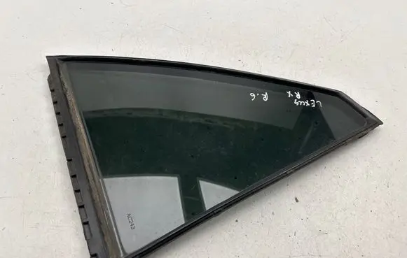 Lexus RX 330 - 350 - 400H Rear vent window glass A002345 43R00073