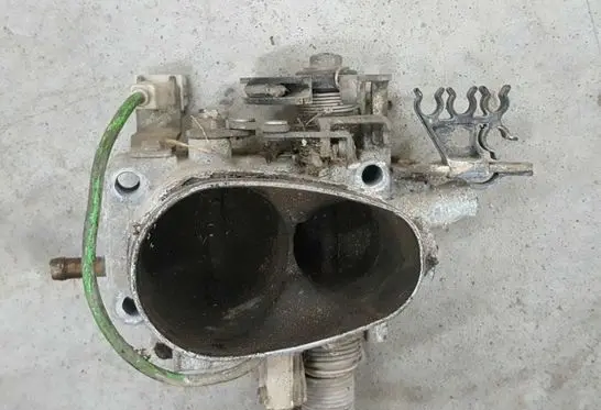 Volkswagen Golf II Throttle valve 191