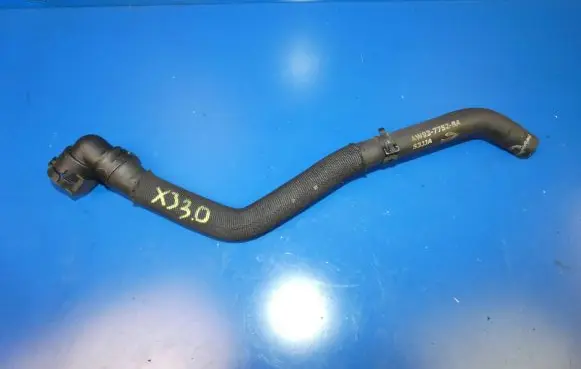 Jaguar XJ X351 Engine coolant pipe/hose AW93-7752-BA S3J5A