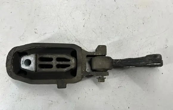 Ford Edge II Gearbox mount DP536P093A