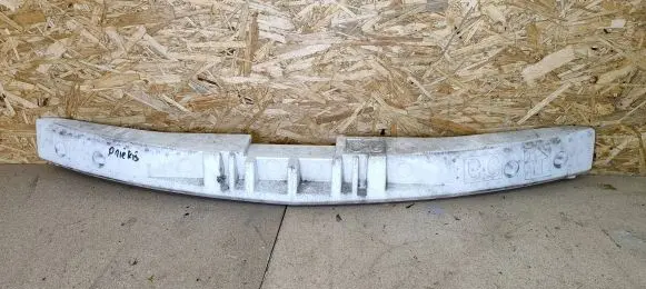 Front bumper foam support bar