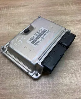 Volkswagen PASSAT B5 Engine control unit/module ECU 038906019GL 0281010944