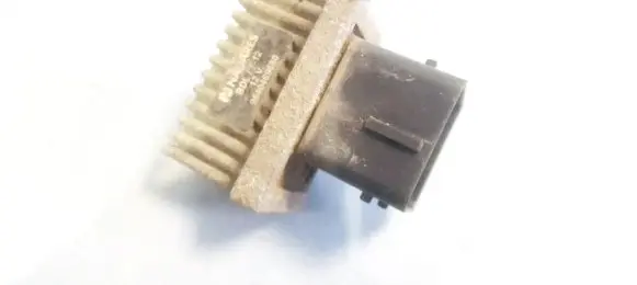 Citroen C3 Glow plug pre-heat relay 9640469680