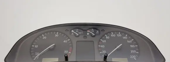 Volkswagen PASSAT B5 Speedometer (instrument cluster) 3B0919880D