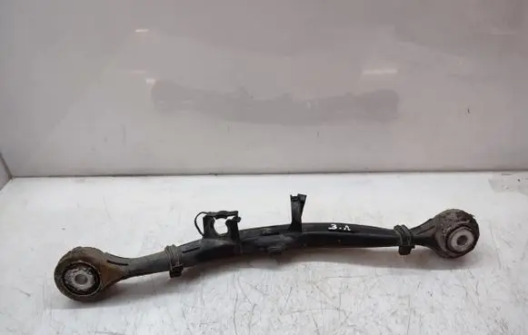 Rear control arm