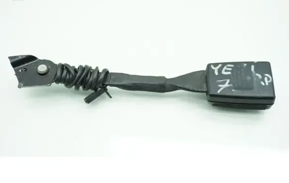 Skoda Yeti (5L) Front seatbelt 5L0858471F