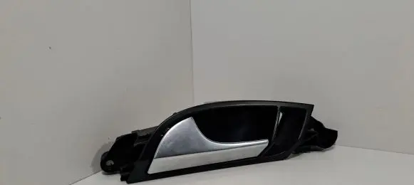 Rear door interior handle